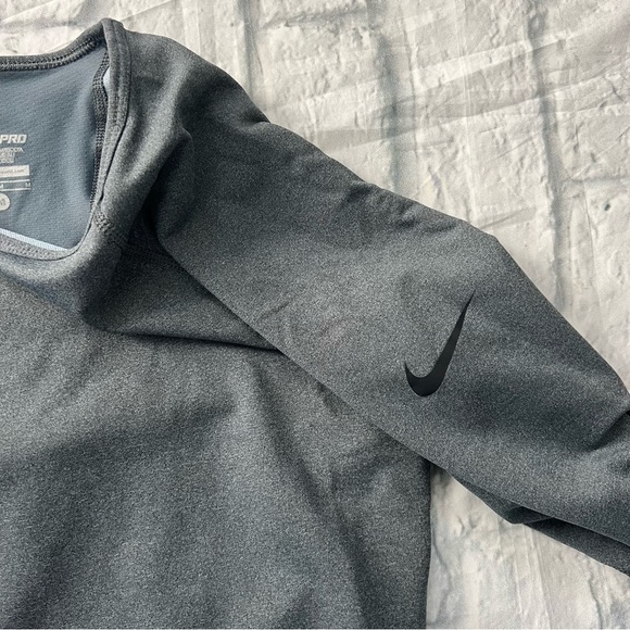 Nike Pro Fitted Thermal Long Sleeve Shirt - Picture 4 of 9